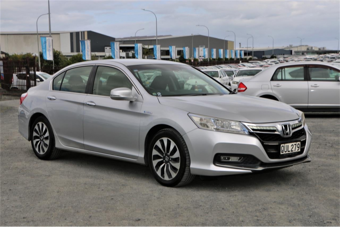 Ilikethat - Honda, Accord Hybrid.Rear camera.Cruise..., 2013  - Auckland City, Auckland