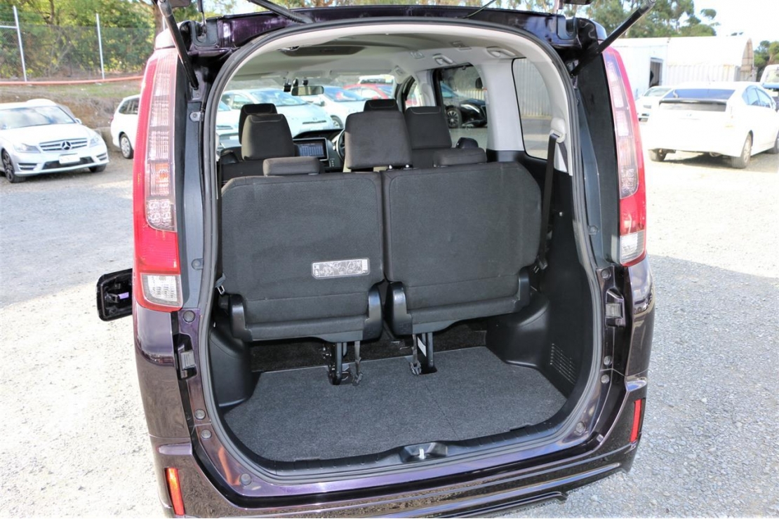 Ilikethat - Toyota, ESQUIRE Hybrid.7 seats.Cruise con..., 2016  - Auckland City, Auckland