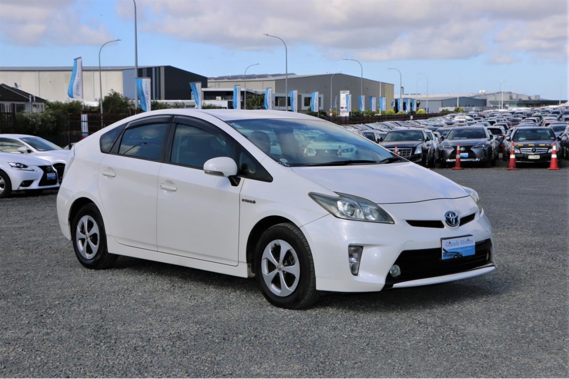 Ilikethat - Toyota, Prius S Package.Rear camera.8 A..., 2013  - Auckland City, Auckland 