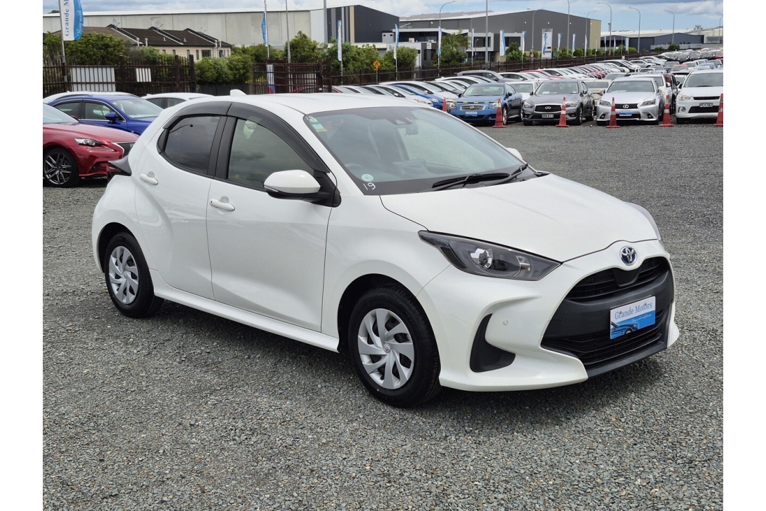 Ilikethat - Toyota, Yaris Hybrid.LKA.Radar cruise.S..., 2020  - Auckland City, Auckland 