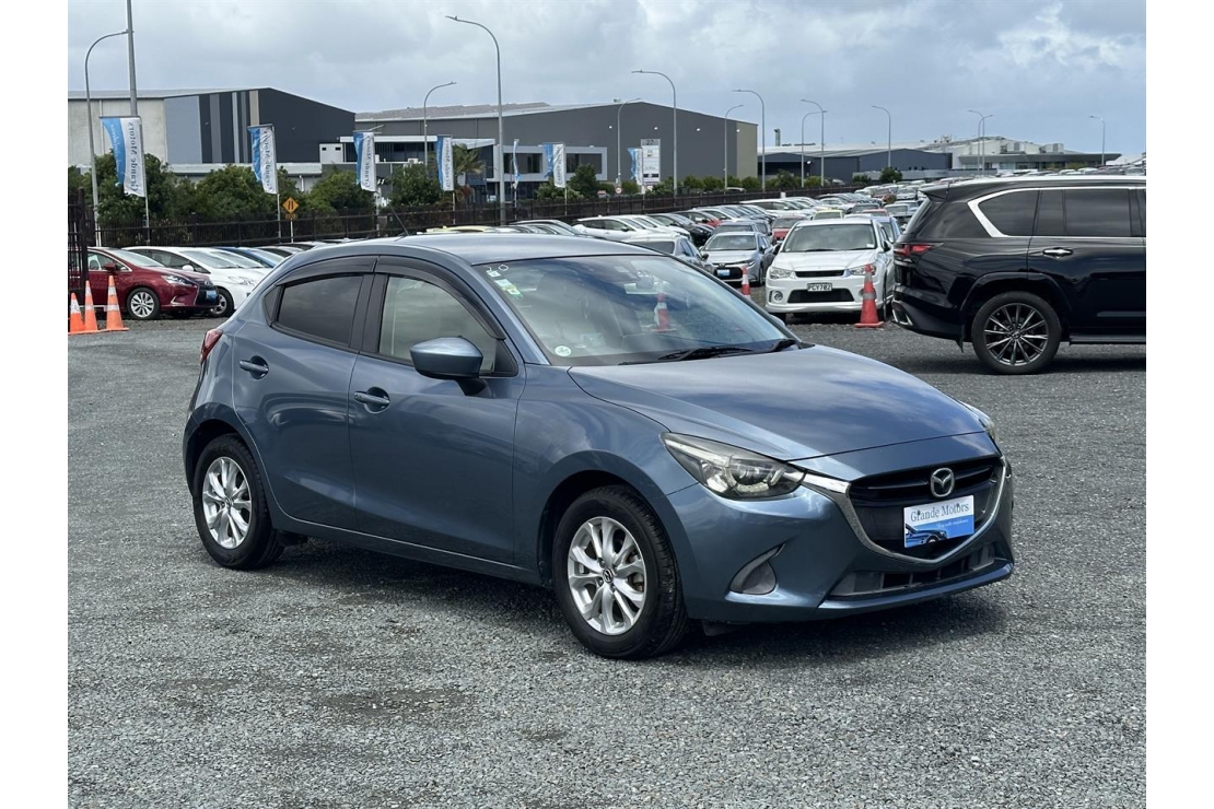 Ilikethat - Mazda, Demio Skyactiv.HUD.Rear camera...., 2015  - Auckland City, Auckland 