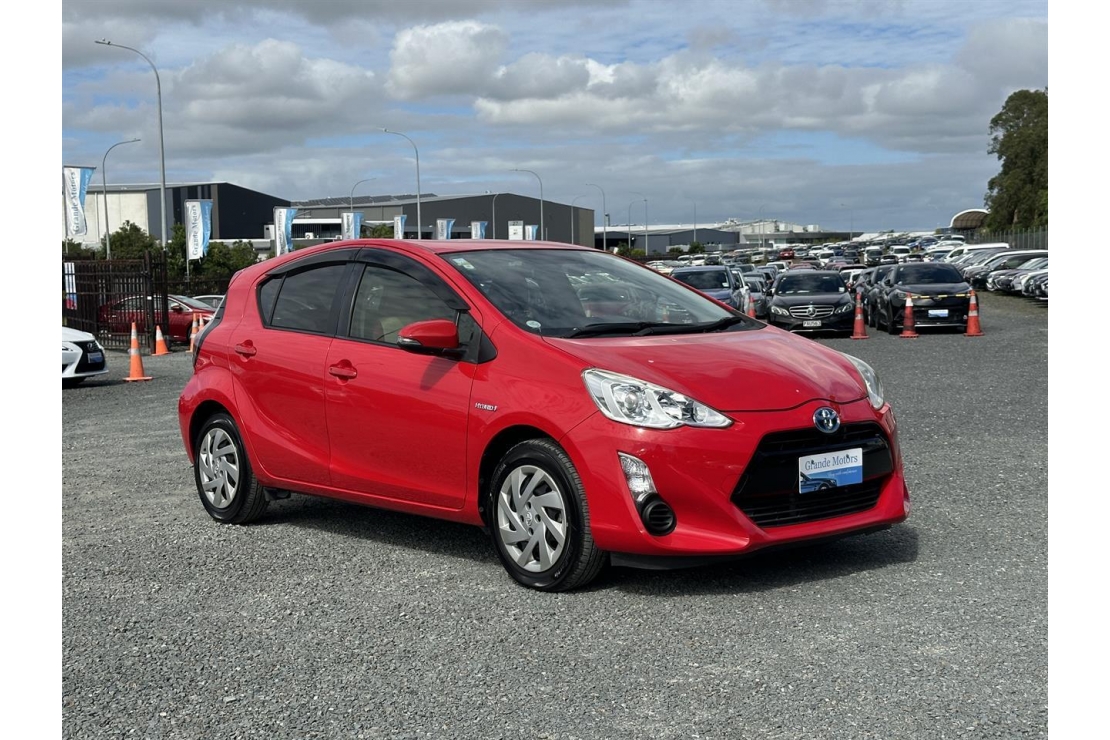 Ilikethat - Toyota, Aqua G spec.Button start.Rear ..., 2015  - Auckland City, Auckland 