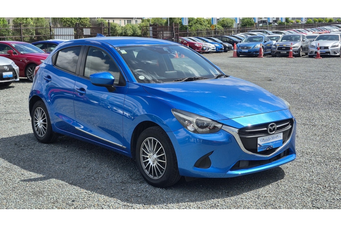 Ilikethat - Mazda, 2 Demio.Reversing Camera, 2015  - Auckland City, Auckland 