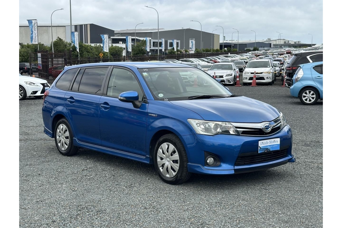 Ilikethat - Toyota, Corolla Fielder.G.Hybrid.8 SRS Ai..., 2013  - Auckland City, Auckland 