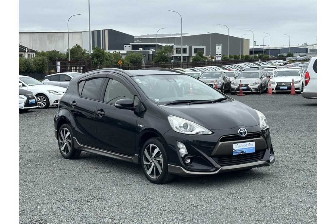 Ilikethat - Toyota, Aqua Urban.Lane assist.Safety ..., 2017 - Auckland City, Auckland 