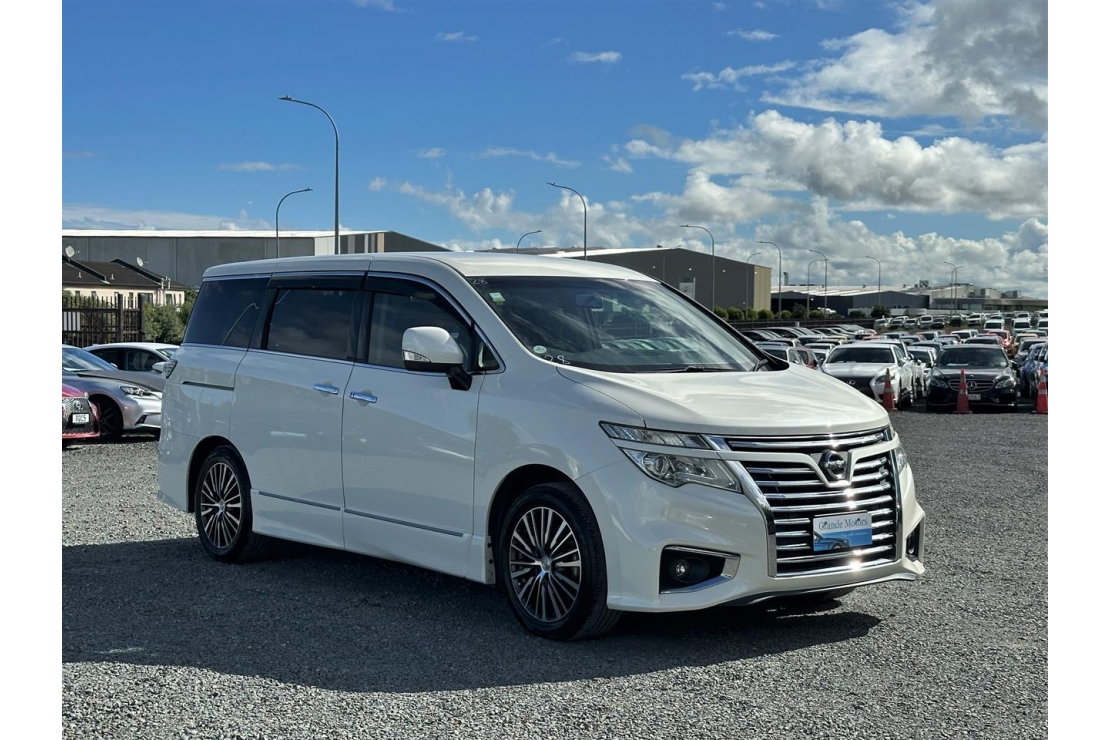 Ilikethat - Nissan, Elgrand Highway star.Cruise contr..., 2016  - Auckland City, Auckland 