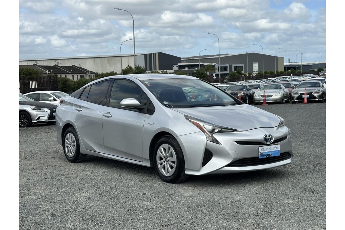 Ilikethat - Toyota, Prius 8 SRS Airbags.Alarm.New tires., 2017  - Auckland City, Auckland 