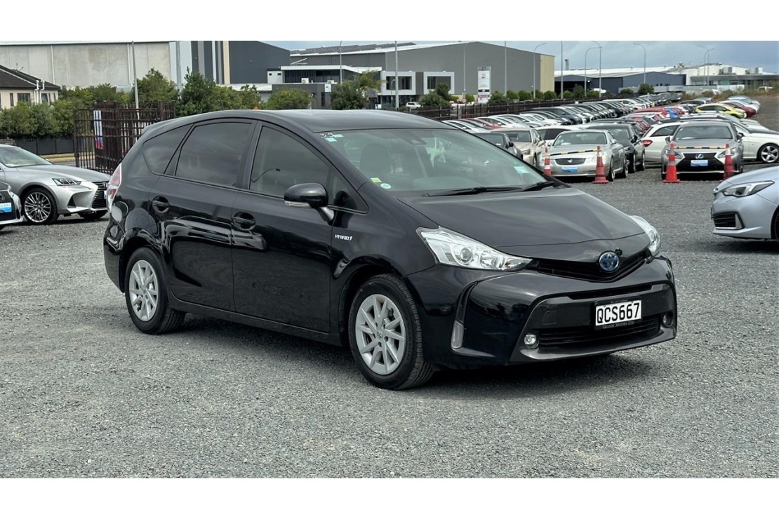 Ilikethat - Toyota, Prius Alpha.Radar cruise.Lane a..., 2018  - Auckland City, Auckland 