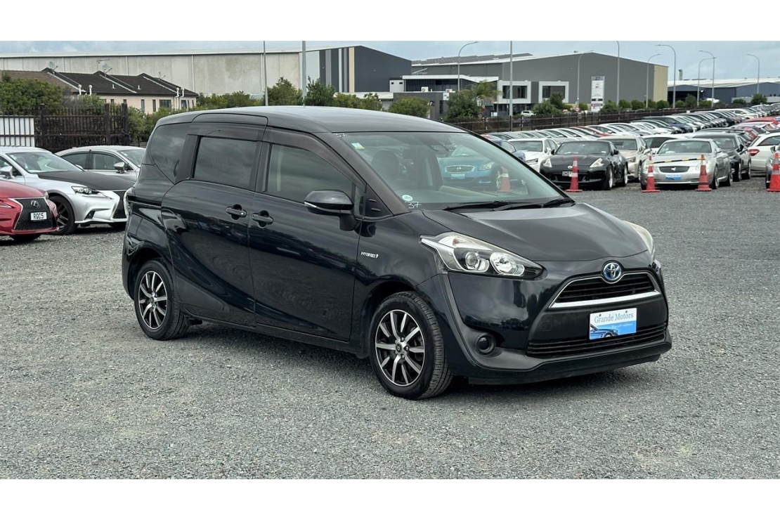 Ilikethat - Toyota, Sienta Hybrid G.7 seats.Lane ass..., 2017  - Auckland City, Auckland 