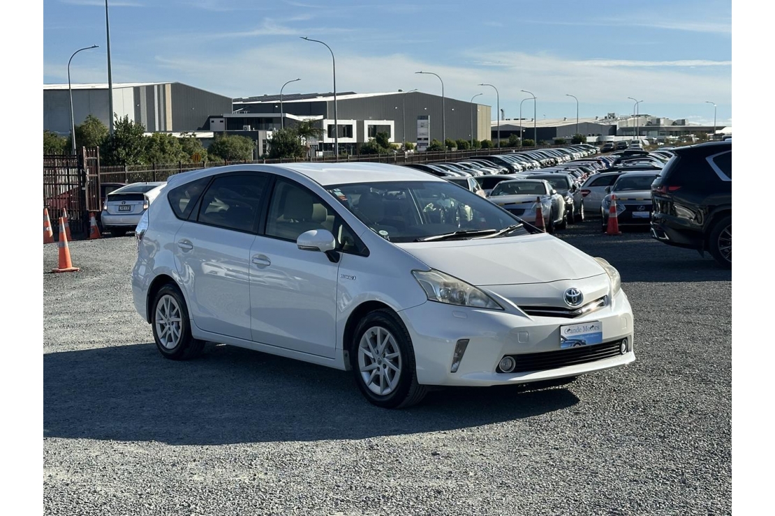 Ilikethat - Toyota, Prius Alpha S.Rear camera.8 Airbags., 2012  - Auckland City, Auckland 