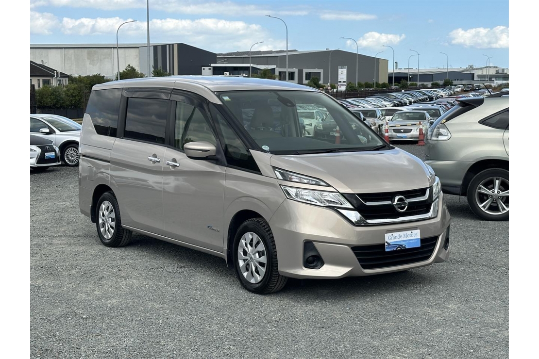 I like that Featured Classified Listing - Nissan, Serena Hybrid.8 seats.Rear cam.C..., 2016 - Auckland City, Auckland