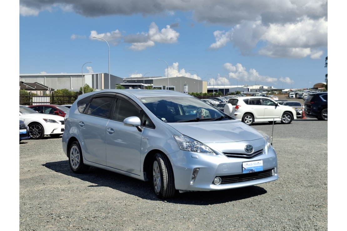 Ilikethat - Toyota, Prius Alpha S.7 seater.Rear cam..., 2013  - Auckland City, Auckland 