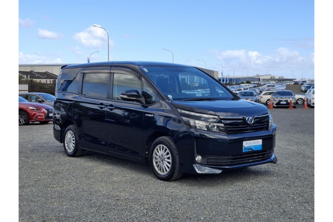 Ilikethat - Toyota, Voxy HYBRID. 7 Seater.Cruise C..., 2015 - Auckland City, Auckland 