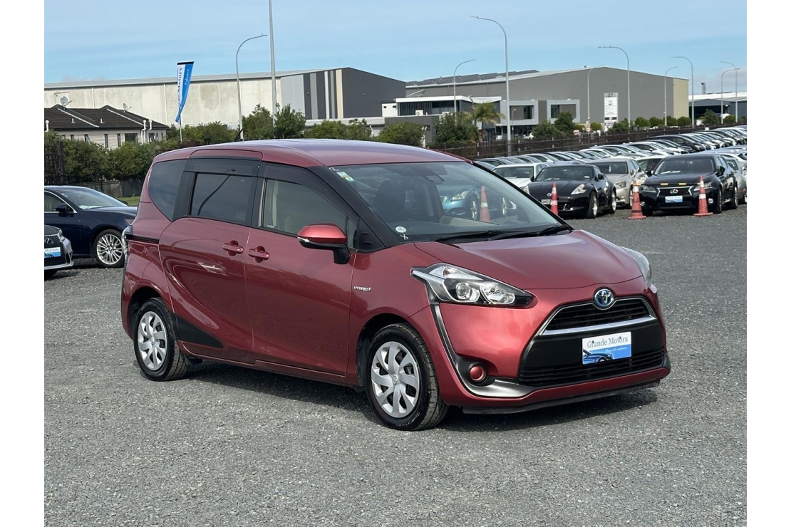 Ilikethat - Toyota, Sienta Hybrid G.7 seats.Lane ass..., 2018  - Auckland City, Auckland 