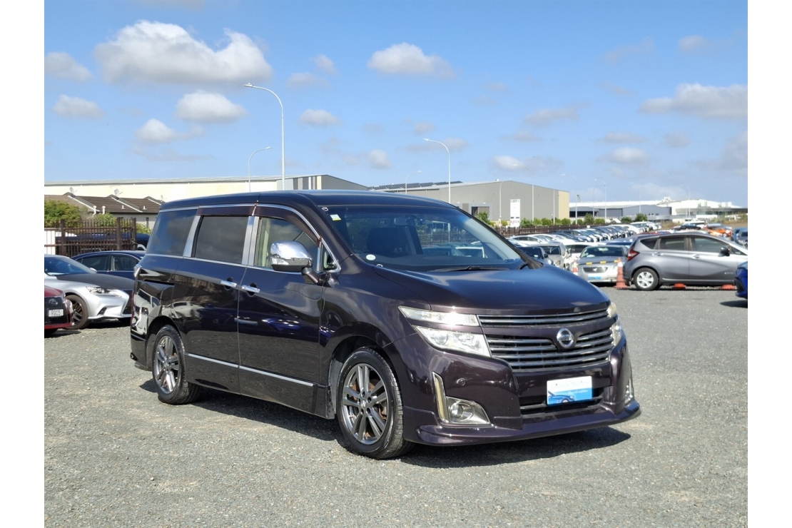 Ilikethat - Nissan, Elgrand Highway star.Rear camera ..., 2012  - Auckland City, Auckland 