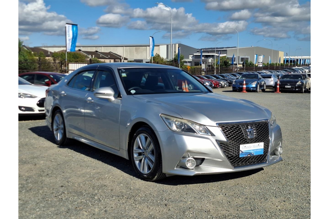 Ilikethat - Toyota, Crown Athlete.Cruise control.Re..., 2013  - Auckland City, Auckland 