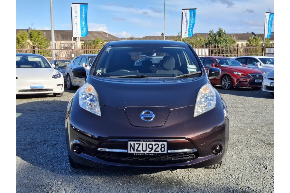 Ilikethat - Nissan, Leaf 30KW.SOH 70%.Rear cam.Cru..., 2017