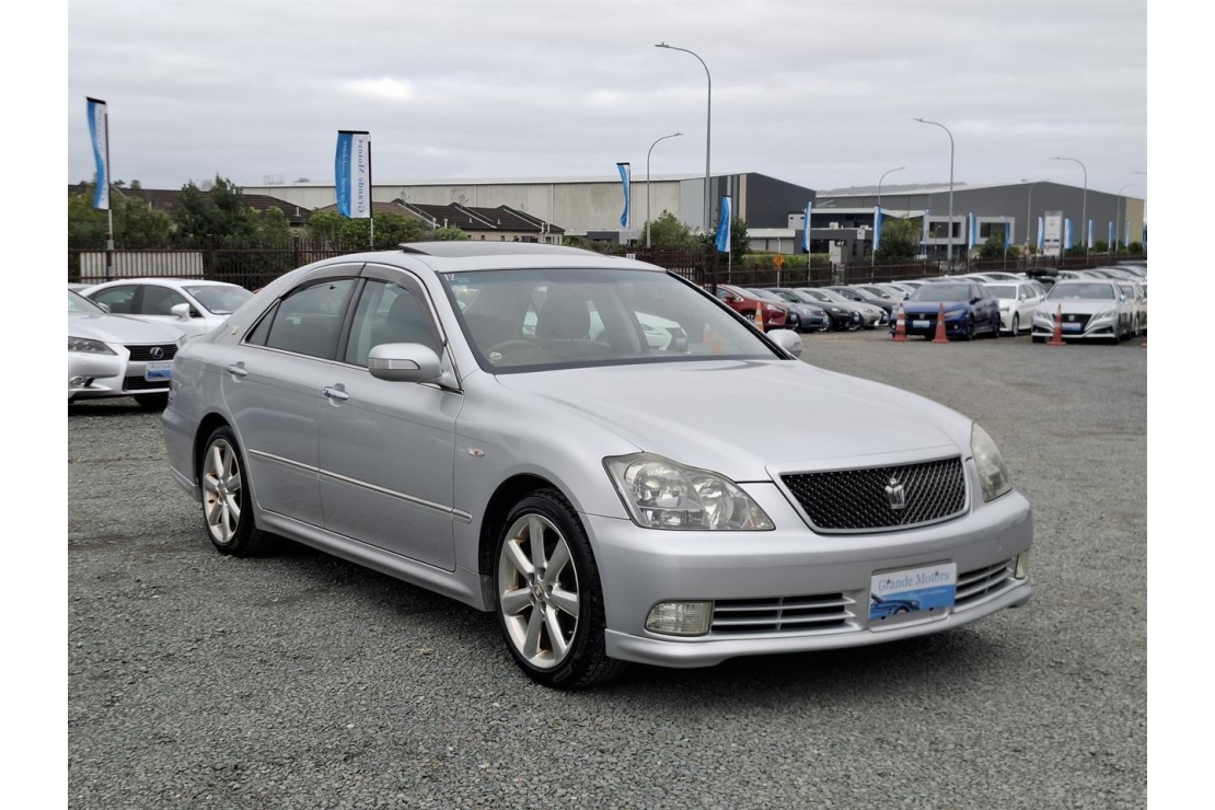 Ilikethat - Toyota, Crown Athlete.Sunroof.Leather.Cruise control.Rear c..., 2005 - Auckland City, Auckland