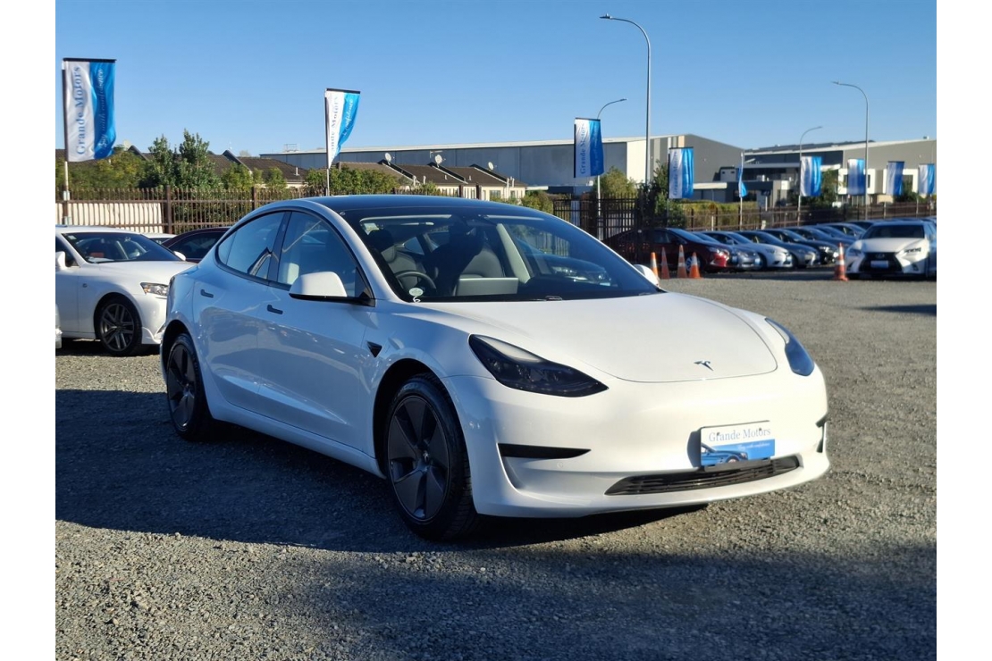 Ilikethat - Tesla, Model 3 BASE GRADE. PANOROOF., 2022  - Auckland City, Auckland 