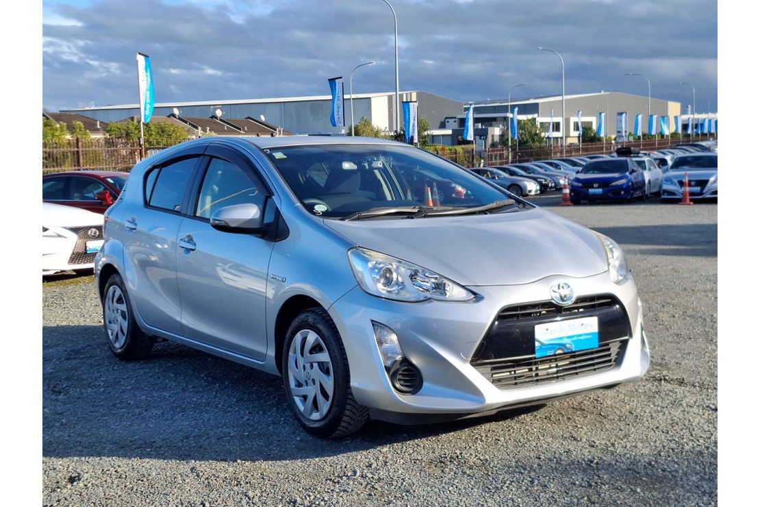 Ilikethat - Toyota, Aqua Rear camera.SRS Airbags., 2015 - Auckland City, Auckland 