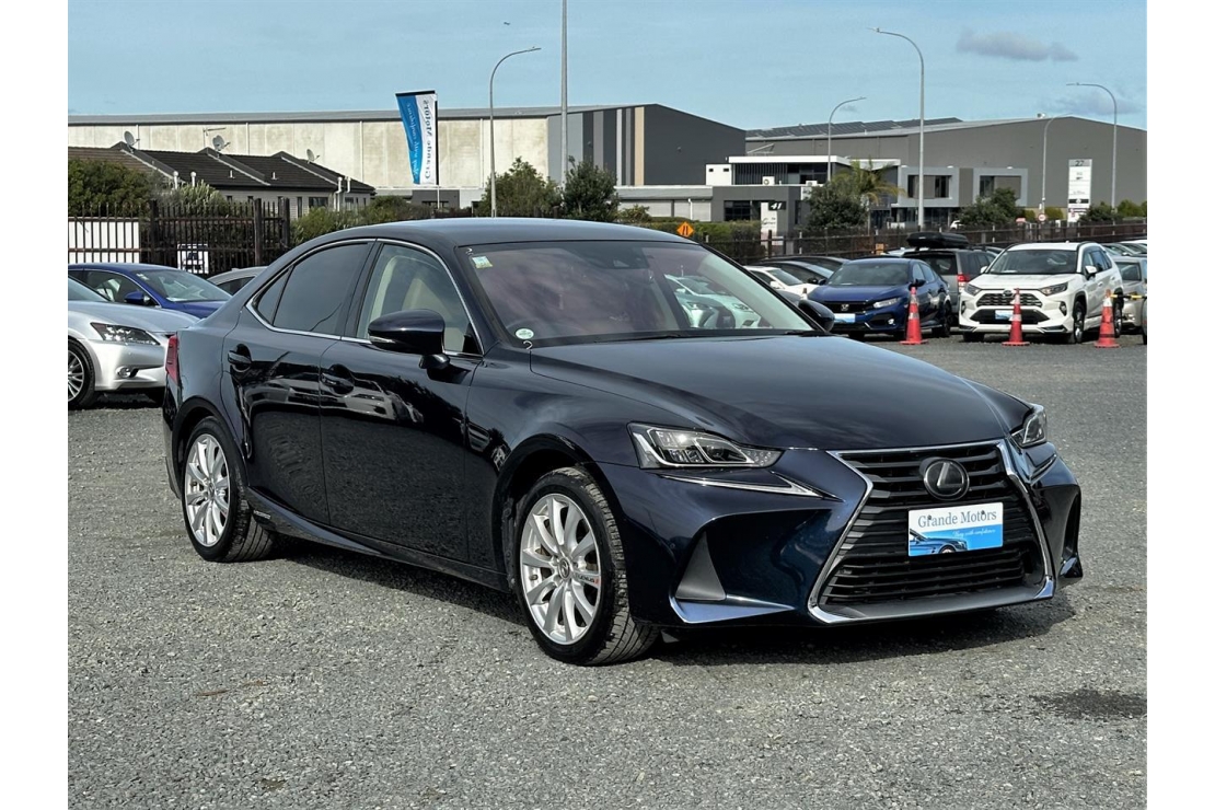 Ilikethat - Lexus, IS 300h Hybrid.Radar cruise.Lane assist.Park sensors...., 2018 - Auckland City, Auckland