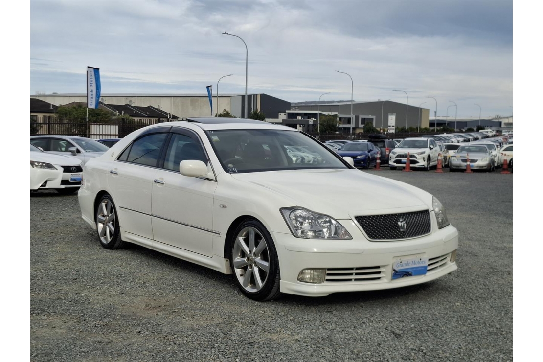 Ilikethat - Toyota, Crown Athlete.Sunroof.Cruise control.LOW KM., 2005 - Auckland City, Auckland