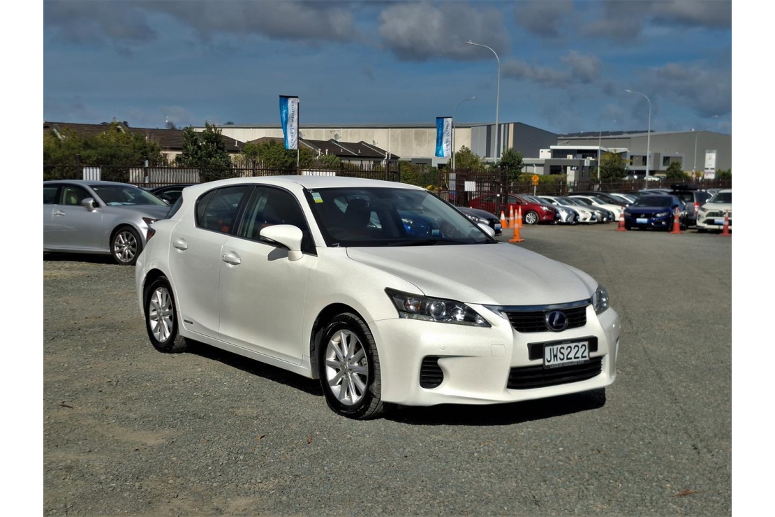Ilikethat - Lexus, CT 200h NZ NEW.Cruise control.Park sensors.Alarm.10 A..., 2012 - Auckland City, Auckland