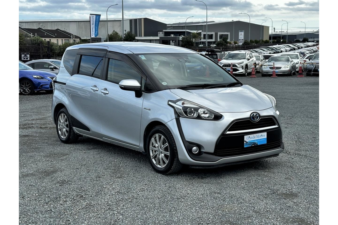 Ilikethat - Toyota, Sienta Hybrid G.7 seats.Lane assist.Safety radar.But..., 2017 - Auckland City, Auckland