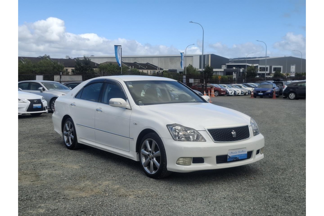 Ilikethat - Toyota, Crown Athlete.Cruise control.Rear camera.10 Airbags..., 2006 - Auckland City, Auckland