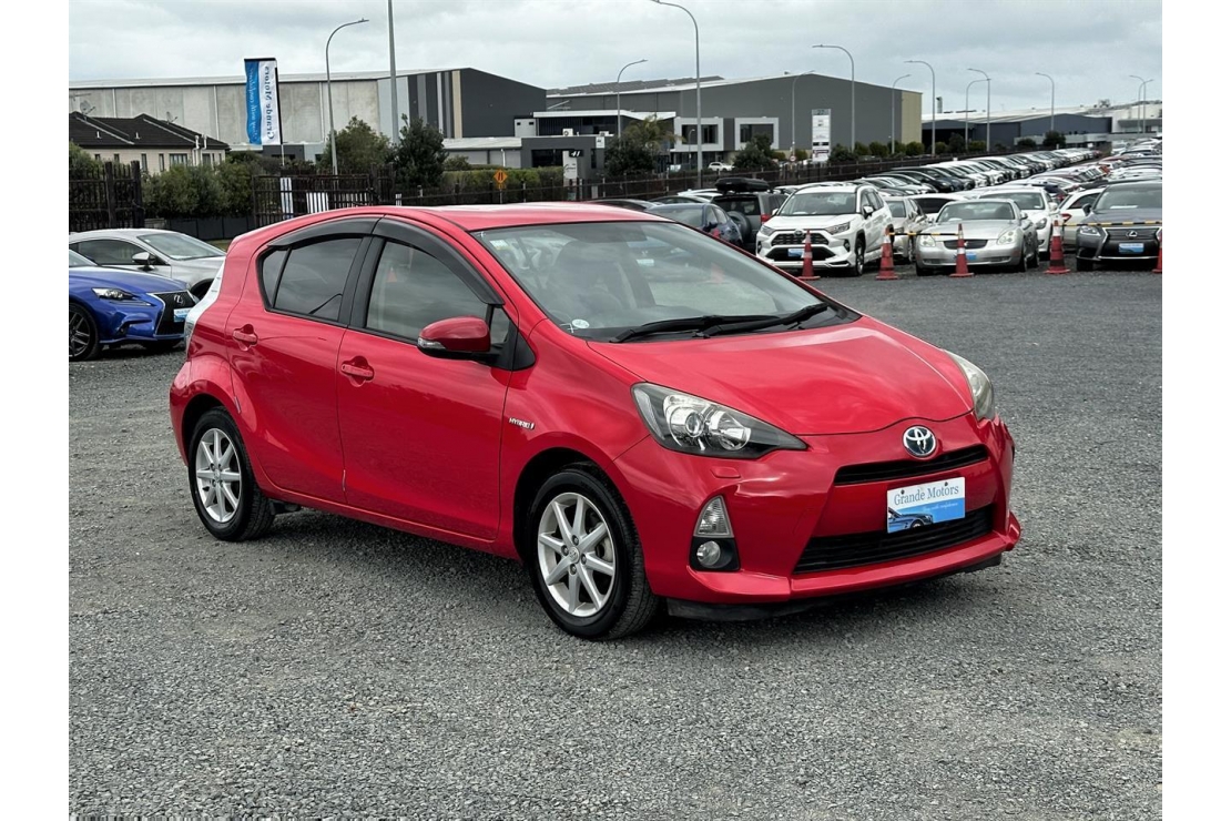 Ilikethat - Toyota, Aqua G spec.Leather.Button Start.SRS Airbags., 2013 - Auckland City, Auckland