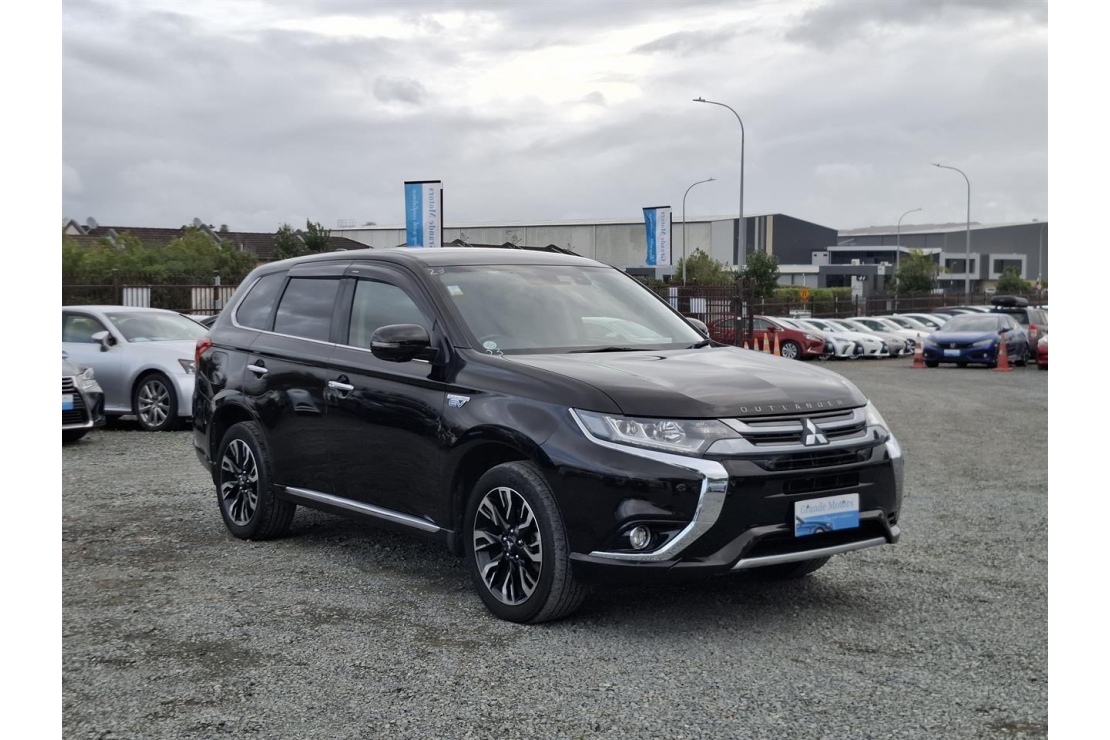 Ilikethat - Mitsubishi, Outlander PHEV.G.Lane Assist.Safety radar.Radar cruise...., 2018 - Auckland City, Auckland