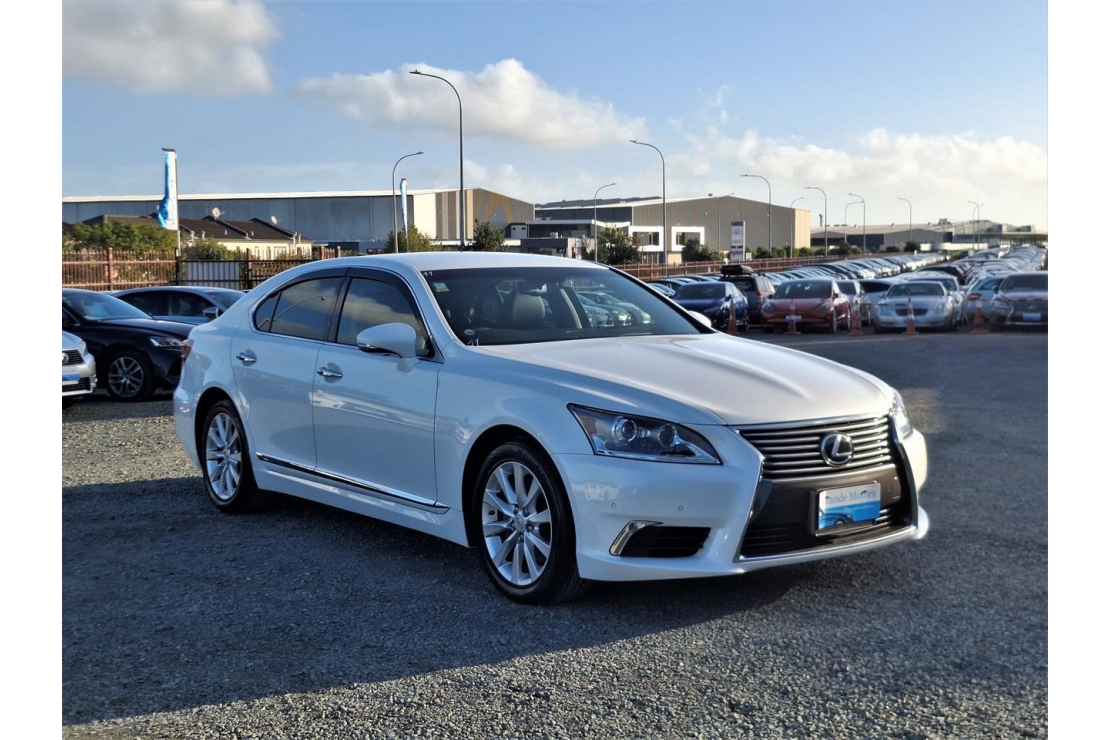 Ilikethat - Lexus, LS 460 Radar cruise.Leather.Alarm.Blind spot.10 Airb..., 2014 - Auckland City, Auckland