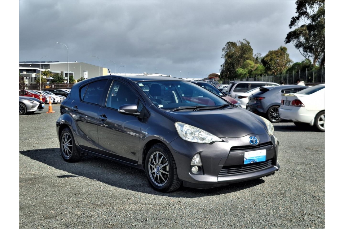 Ilikethat - Toyota, Aqua S pack.Button start.Rear cam.Alloys., 2012 - Auckland City, Auckland