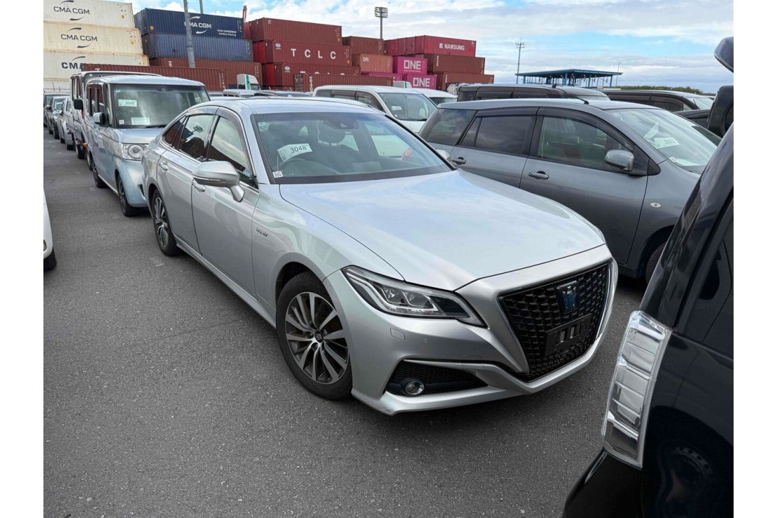 Ilikethat - Toyota, Crown Hybrid in Transit G Model, 2018 - Auckland City, Auckland