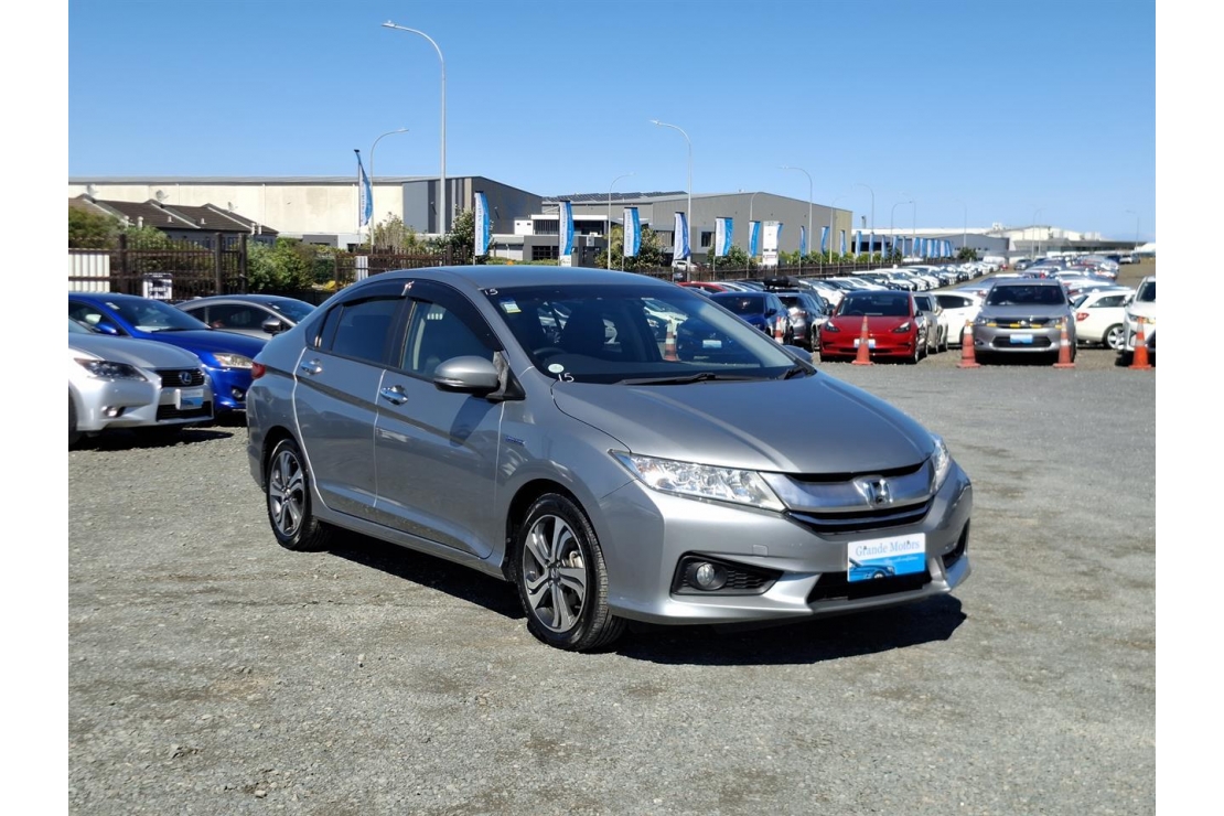 Ilikethat - Honda, Grace Hybrid.LOW KM.Cruise control.Rear camera., 2016 - Auckland City, Auckland
