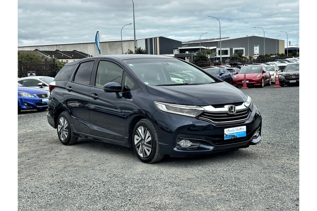 Ilikethat - Honda, Shuttle Hybrid.Cruise control.Rear camera.Button star..., 2016 - Auckland City, Auckland