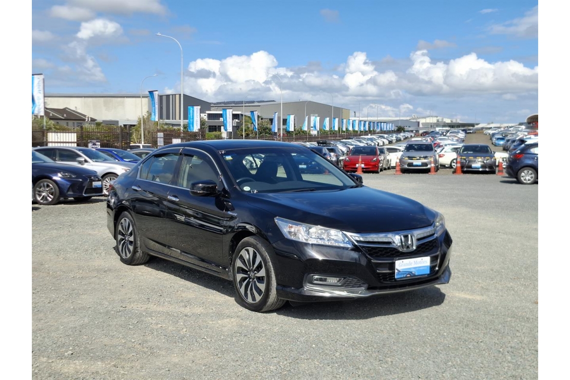 Ilikethat - Honda, Accord Hybrid.Rear camera.Cruise control.8 Airbags. ..., 2014 - Auckland City, Auckland