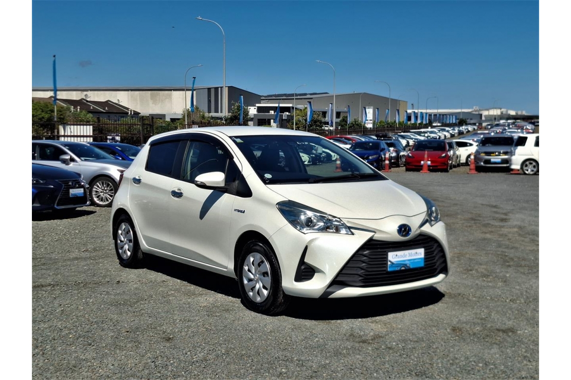 Ilikethat - Toyota, Vitz Hybrid.Safety radar.Lane assist.Button start., 2018 - Auckland City, Auckland