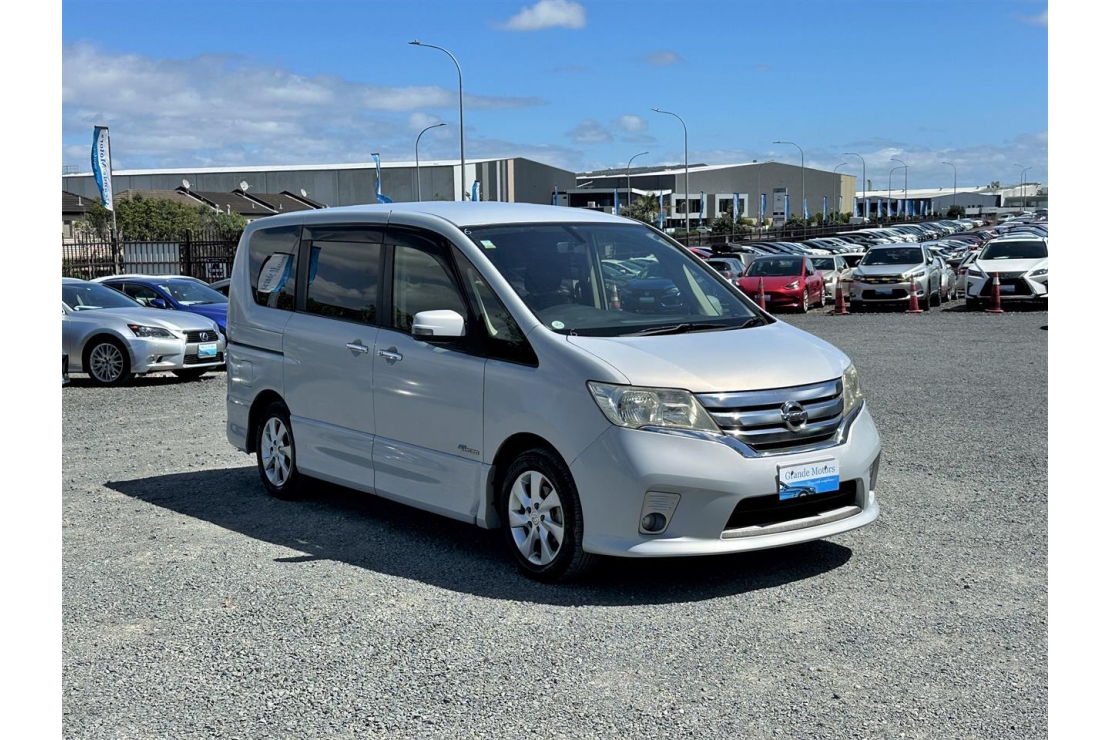 Ilikethat - Nissan, Serena Hybrid.8 seats.Rear cam.Cruise control., 2012 - Auckland City, Auckland