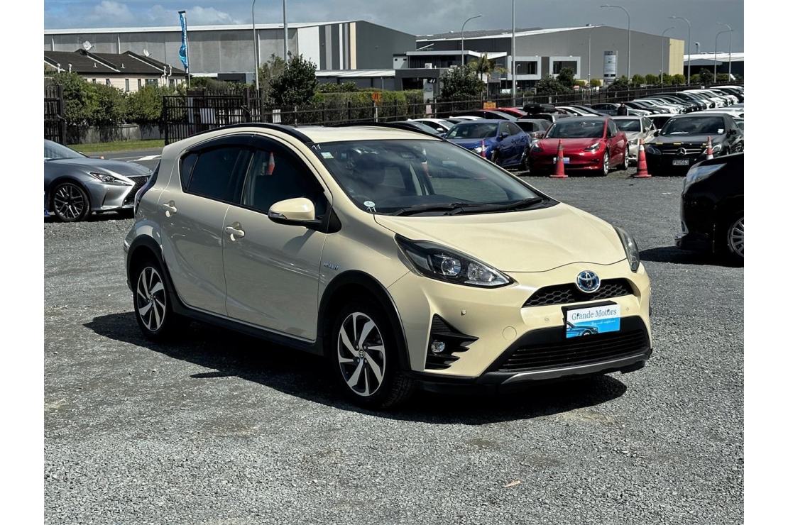 Ilikethat - Toyota, Aqua Crossover.Lane assist.Rear cam.Safety radar.P..., 2018 - Auckland City, Auckland