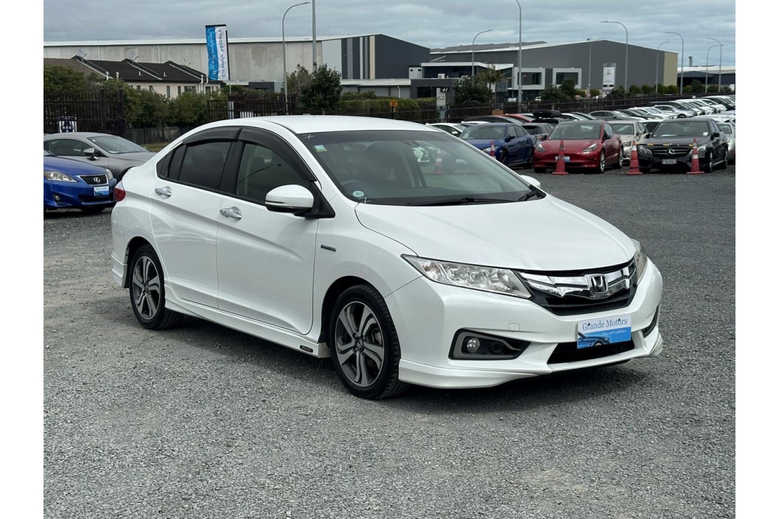 Ilikethat - Honda, Grace Hybrid.Cruise control.Rear cam.8 Airbags.Butt..., 2015 - Auckland City, Auckland