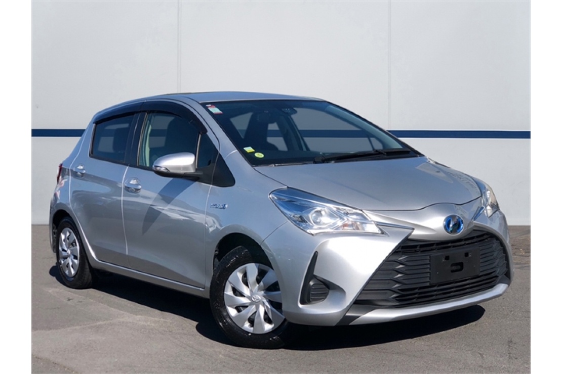 Ilikethat - Toyota, 1.5 Ltr Hybrid Hatchback... 2.0 l 7 Seater l Dark Int, 2018 - Auckland City, Auckland