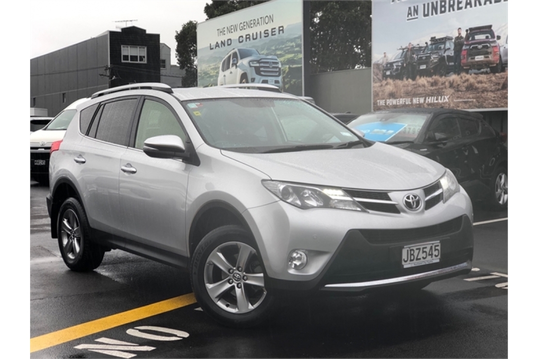 Ilikethat - Toyota, GXL 2.0 Ltr Petrol SUV Nz... 5 Speed Manual + Very Low KMS, 2015 - Auckland City, Auckland