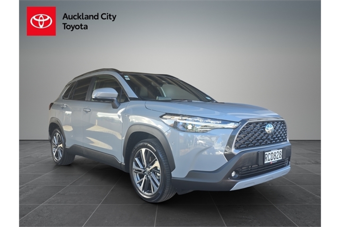 Ilikethat - Toyota, Cross Limited 2.0P HEV EC..., 2025  - Auckland City, Auckland 