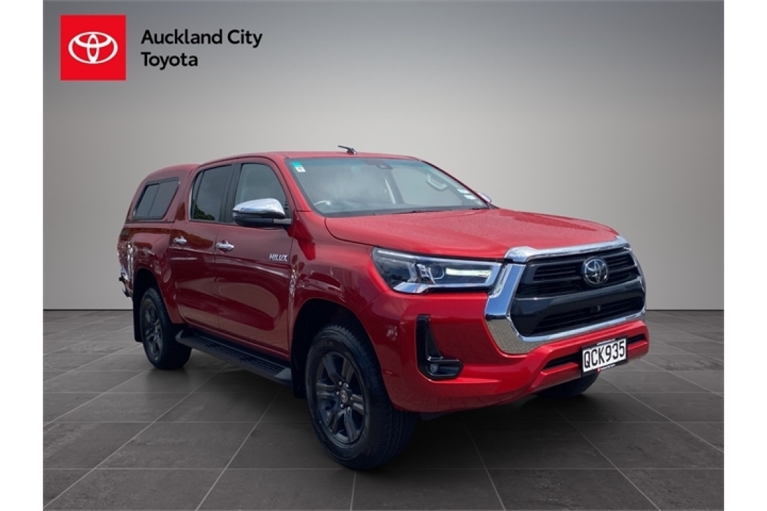 I like that Featured Classified Listing - Toyota, SR5 2.8DT 6AT 4WD DCW/4D/..., 2023 - Auckland City, Auckland