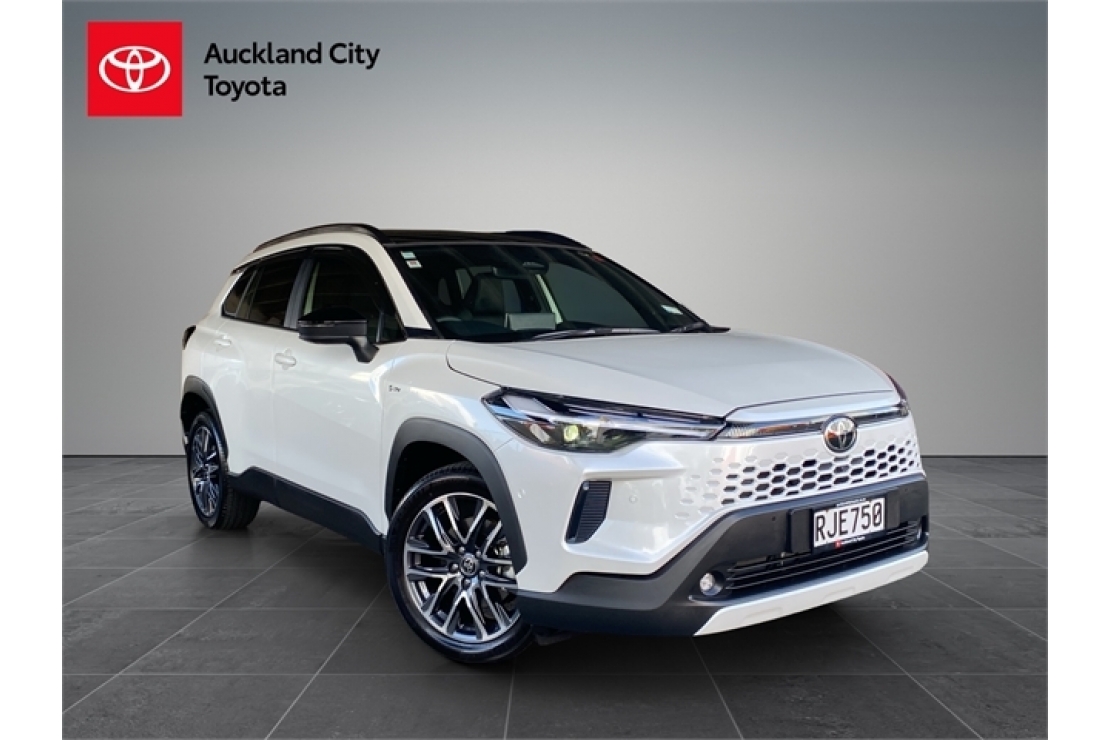 Ilikethat - Toyota, Limited 2.0P HEV ECVT FWD..., 2025  - Auckland City, Auckland 