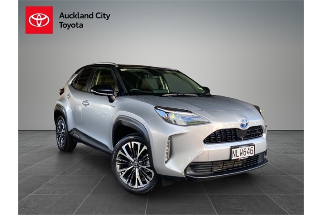 Ilikethat - Toyota, Limited 1.5P HV ECVT FWD ..., 2021  - Auckland City, Auckland 