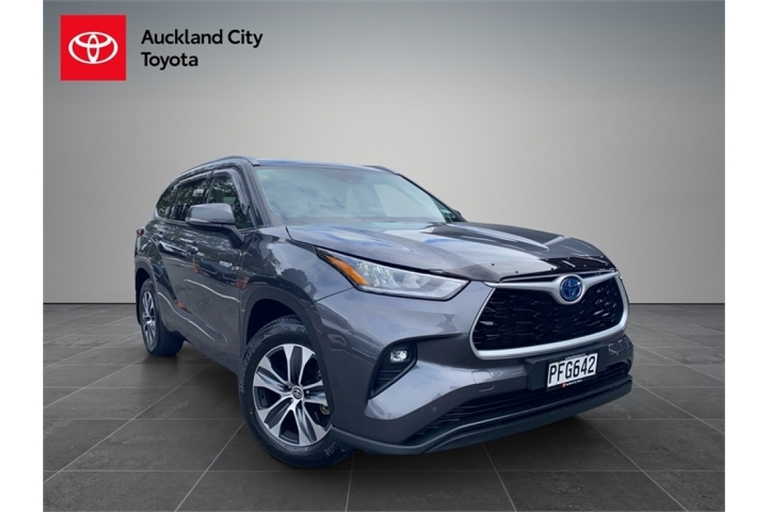 Ilikethat - Toyota, Limited 2.5P HV ECVT AWD SUV/5D/7S (HKAX-SI2), 2022 - Auckland City, Auckland